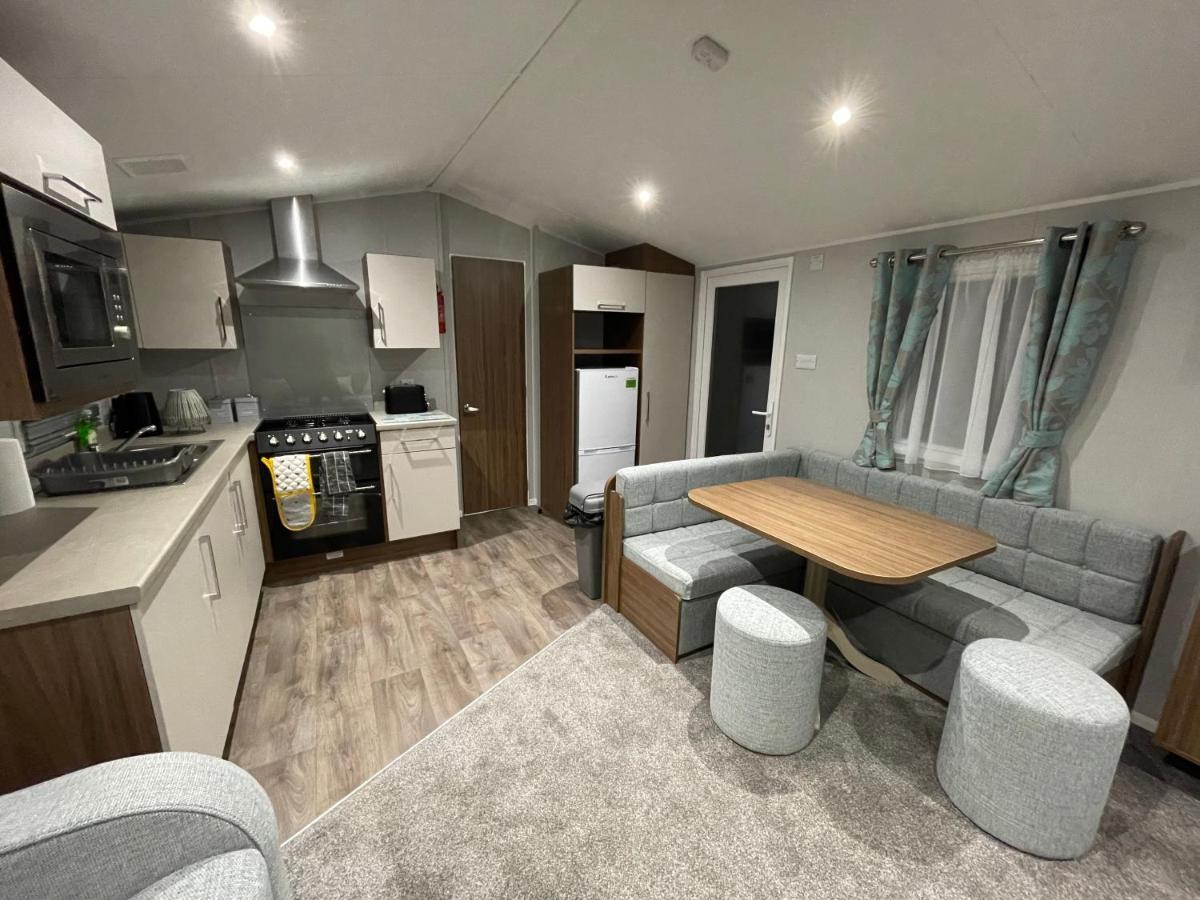 Tidal caravan Minehead Esterno foto