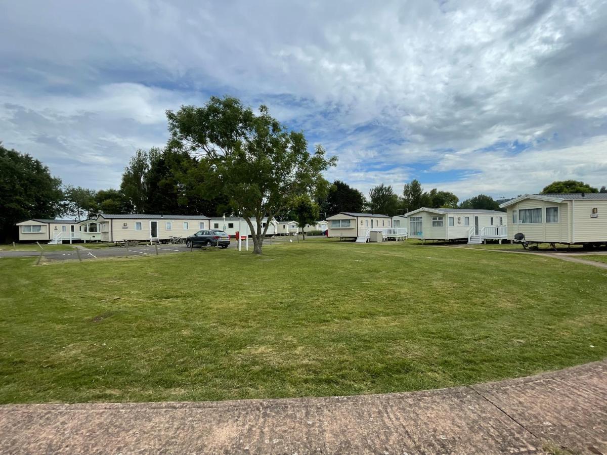 Tidal caravan Minehead Esterno foto